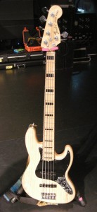 露崎氏Fender USA/American DLX Jazz Bass