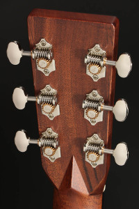 美品・MORRIS 000-28タイプ・べっ甲調・ピックガード・小ぶりボディー！激安・￥１００円～モーリス。 Yahoo!オークション - 本べっ甲ピックガード Martin 000-28用