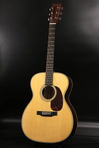 スモール・サイズ・アコースティック・ギターの代表格Martin 000-28 