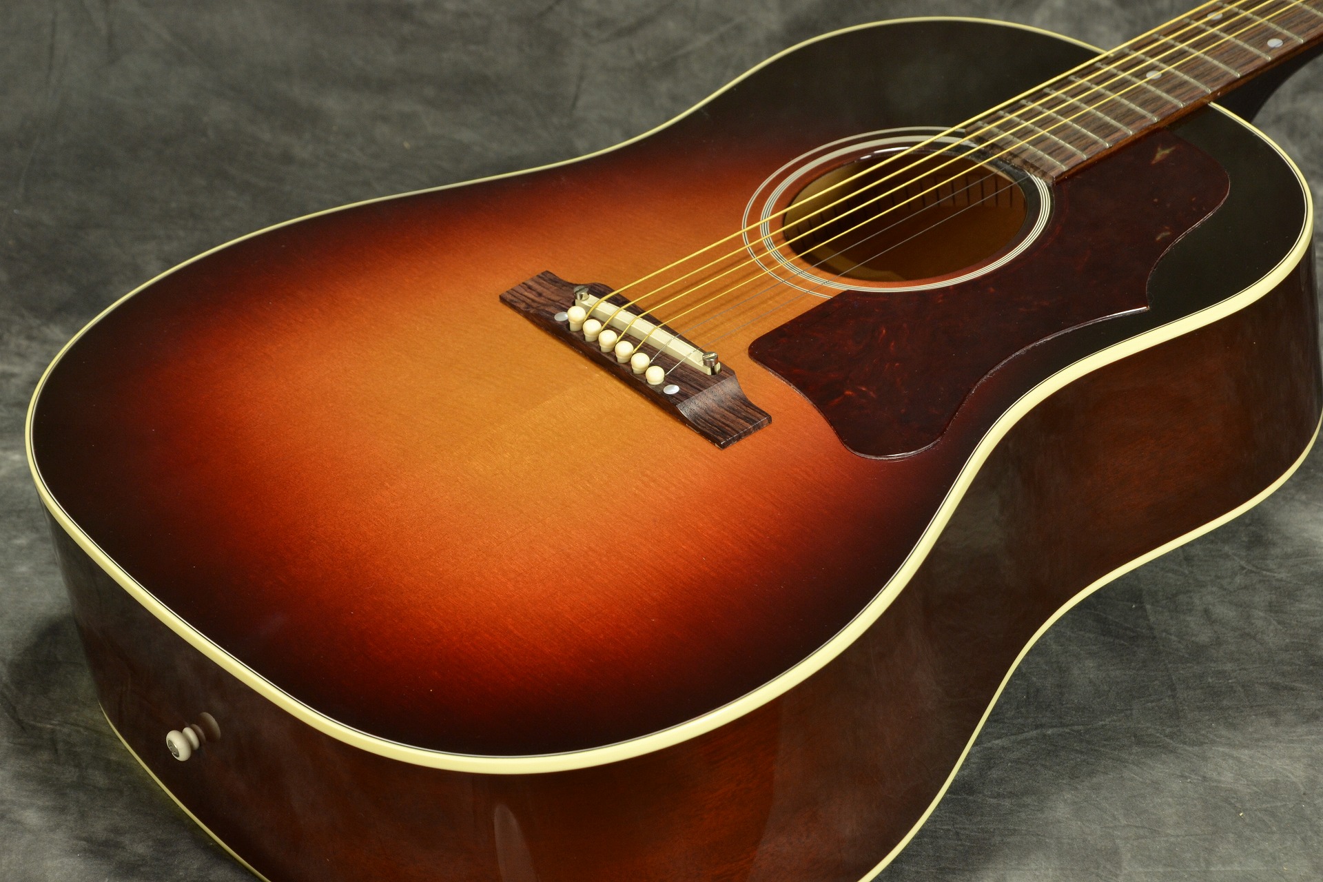 Gibson アコースティックギター 1960s J-45の魅力に迫る！ – GuitarQuest イシバシ楽器が送る楽器情報サイト