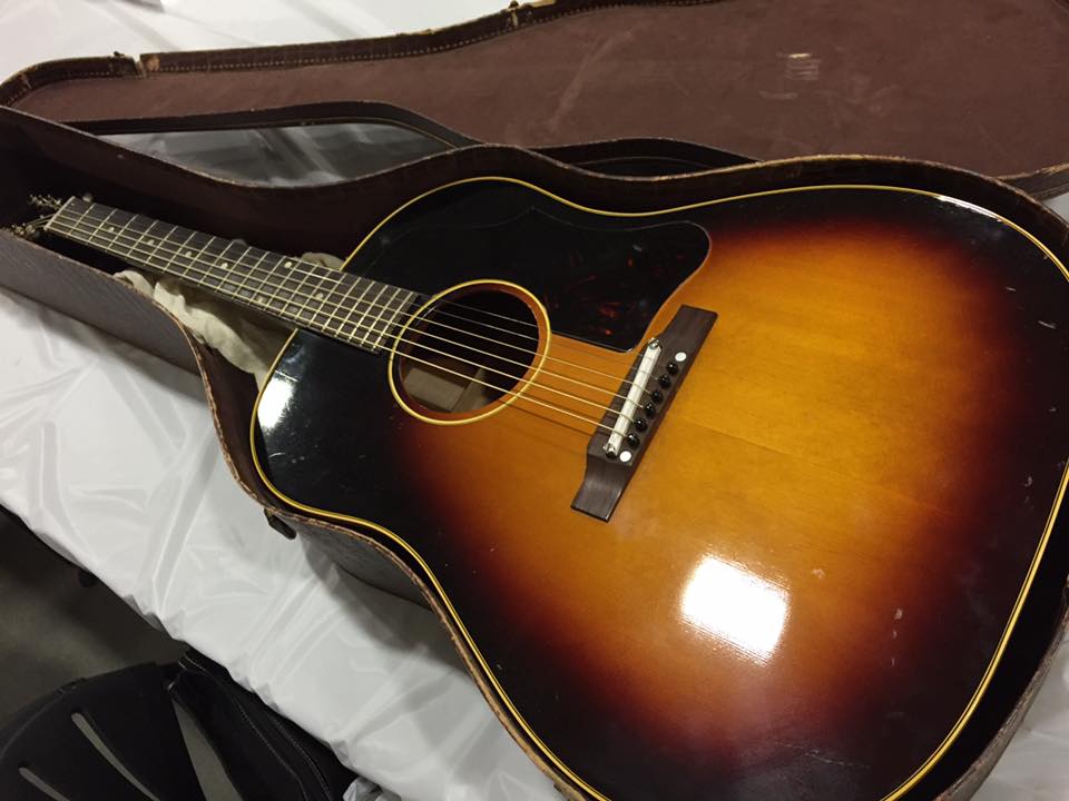 カスタムショップ製 Gibson 1960's J-45 希少カラー | nate-hospital.com