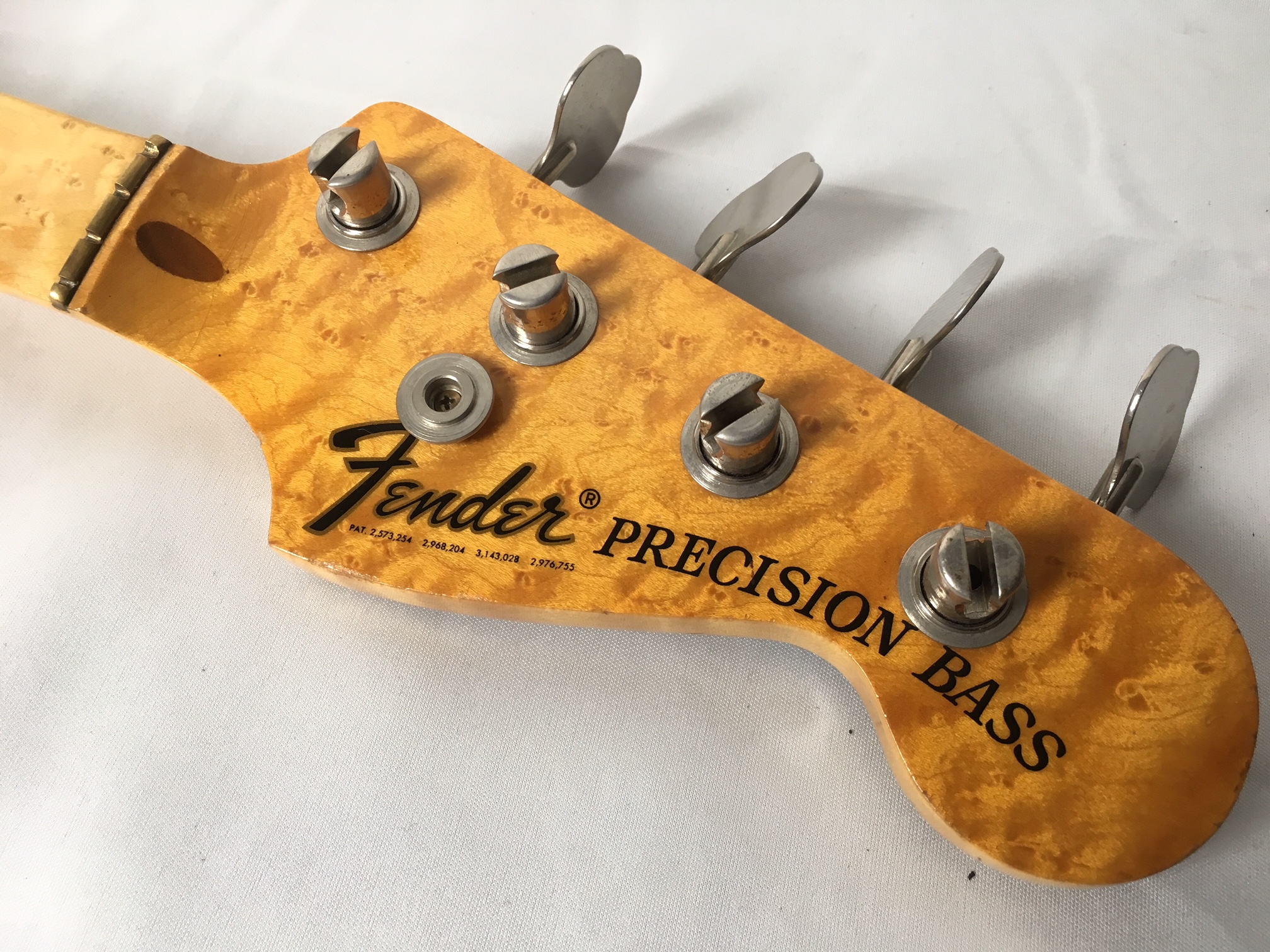 世にも珍しい？Vintage Fretless P-Bassを解体しちゃいました！！ – GuitarQuest イシバシ楽器が送る楽器情報サイト